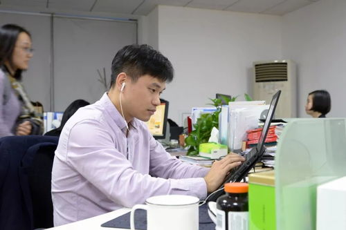 雙十一狂歡背后誰最忙 除了快遞小哥,還有他們.....