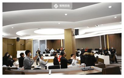 智朔咨詢?yōu)檎憬彻鹃_展的 銷售精英商務(wù)禮儀運(yùn)用之道 項(xiàng)目圓滿結(jié)束